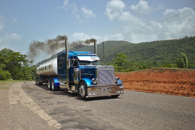 commercial-asphalt-paving-640x480-7711894.jpeg