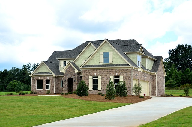 driveway-resurfacing-contractors-640x480-90430228.jpeg