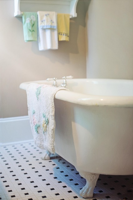 freestanding tub