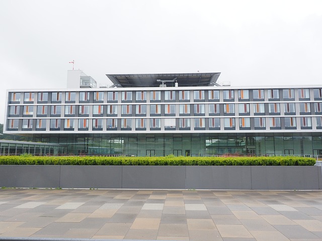 hospital-paving-640x480-32263067.jpeg
