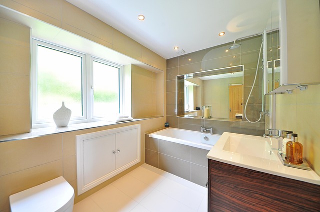 shower-tile-repair-640x480-93676448.jpeg