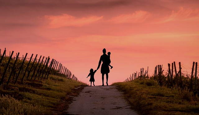 family-divorce-law-firm-640x480-84266911.jpeg