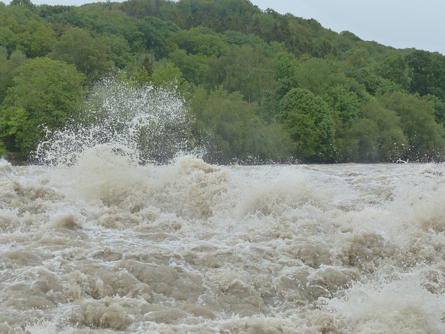 flood-cleanup-plumbing-640x480-46186224.jpeg
