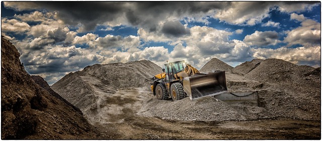 gravel-driveway-contractors-640x480-37530181.jpeg