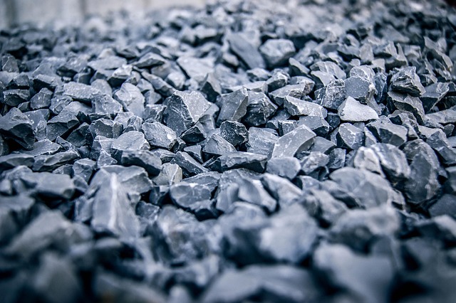 gravel driveway contractors