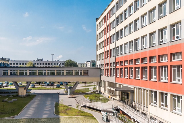 office-building-plumbing-640x480-50676066.jpeg
