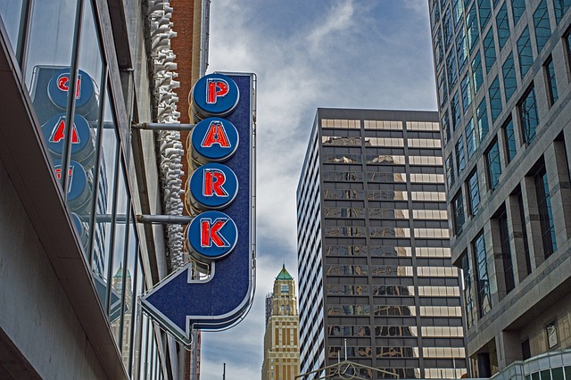 parking-lot-maintenance-640x480-41460060.jpeg