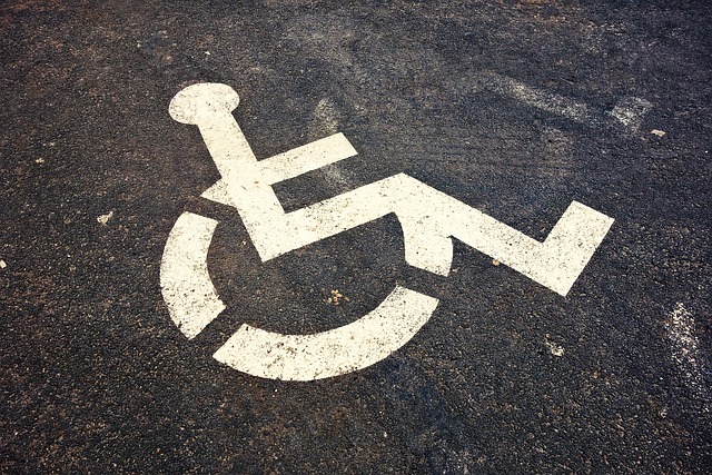 pavement-marking-640x480-65565152.jpeg