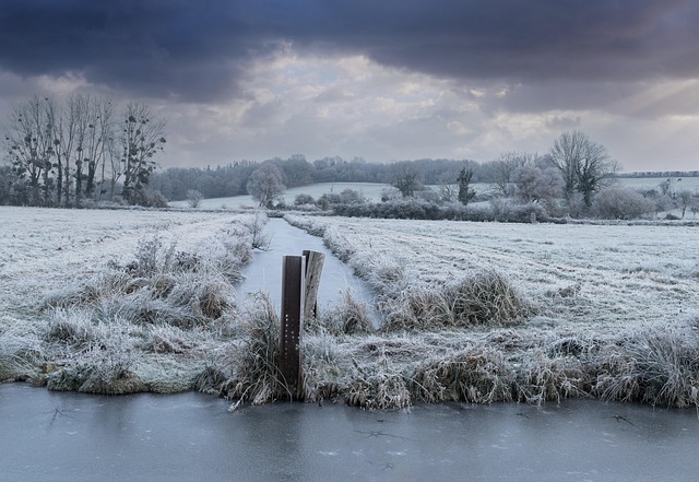 frozen pipe thawing