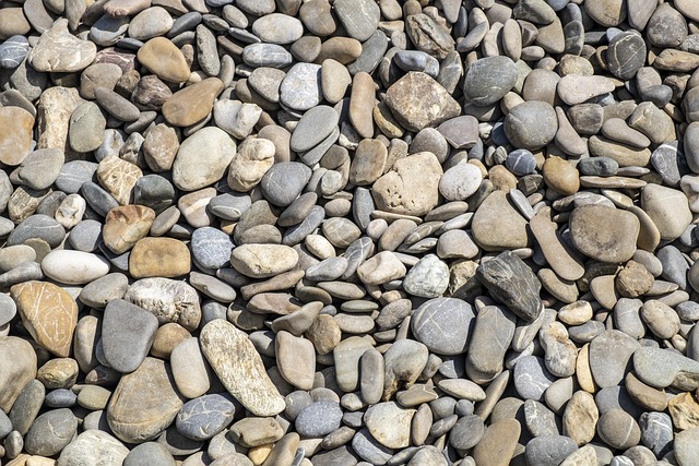 gravel-driveway-contractors-640x480-3318374.jpeg