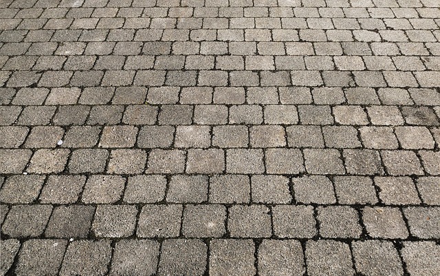 natural-stone-paving-640x480-34811723.jpeg
