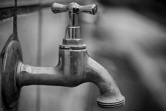sewer-tap-640x480-27717756.jpeg