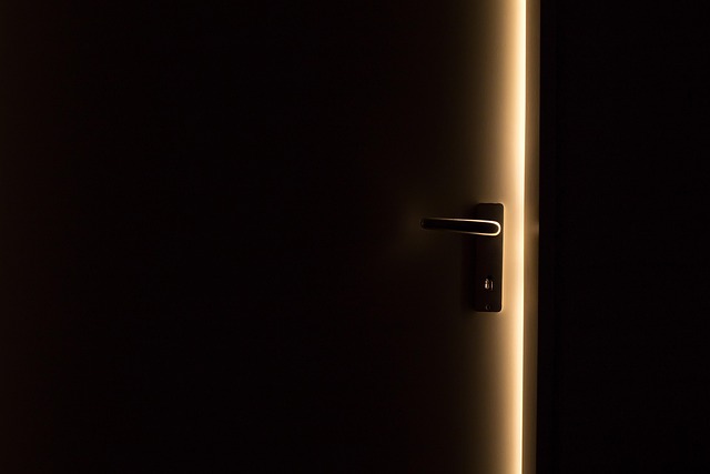 shower-door-installation-640x480-60443883.jpeg