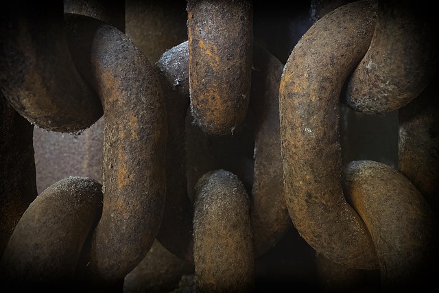 toilet-chain-repair-640x480-92625705.jpeg