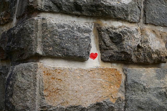 wall-leak-repair-640x480-84904854.jpeg