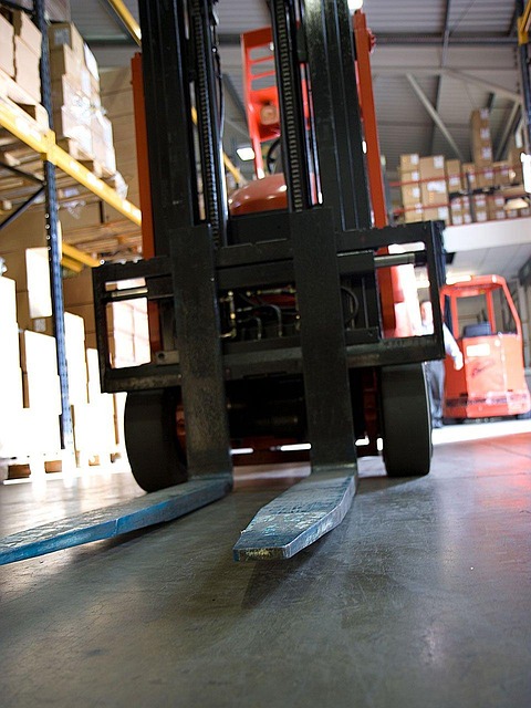 warehouse-plumbing-640x480-10764906.jpeg