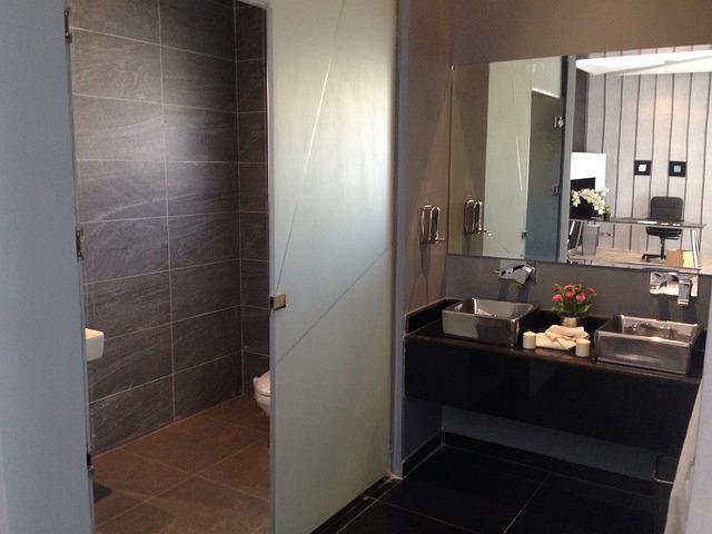bathroom-faucet-repair-640x480-22429056.jpeg