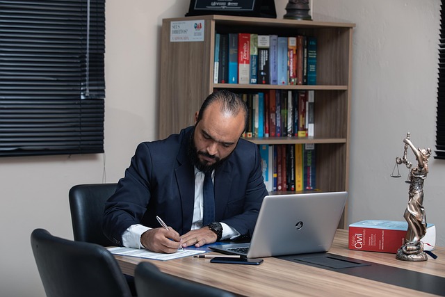 divorce lawyer consultation