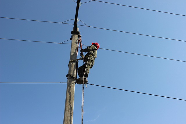electrician-search-marketing-640x480-43674441.jpeg