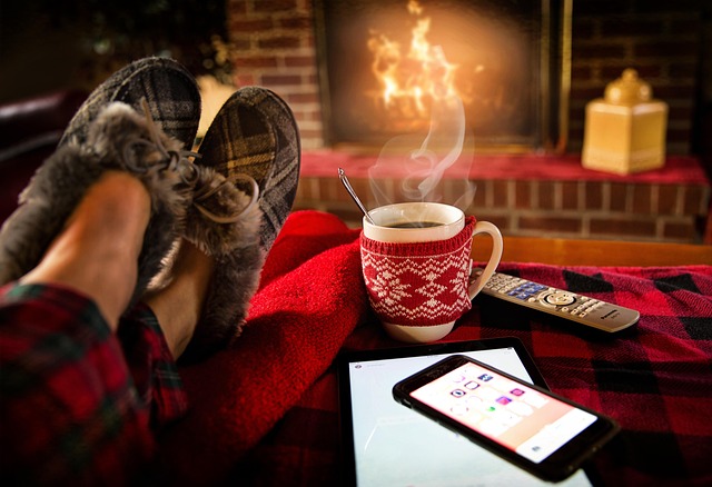 gas-fireplace-line-640x480-74164163.jpeg