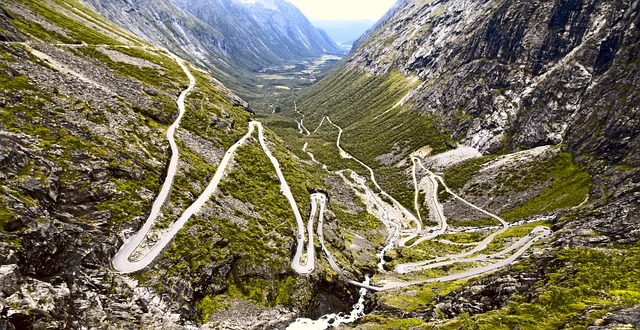 landscape-paving-640x480-76267053.jpeg