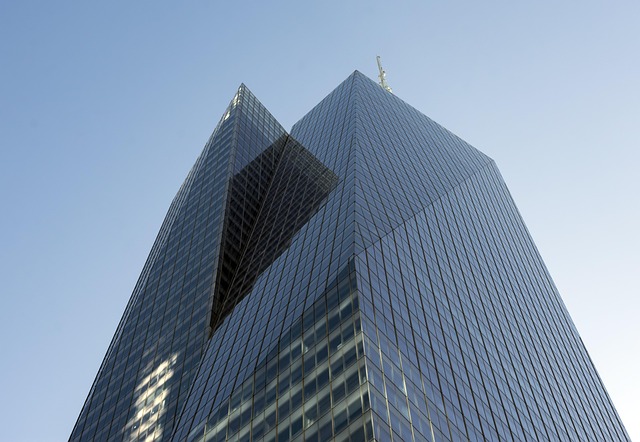 office-building-paving-640x480-74599590.jpeg