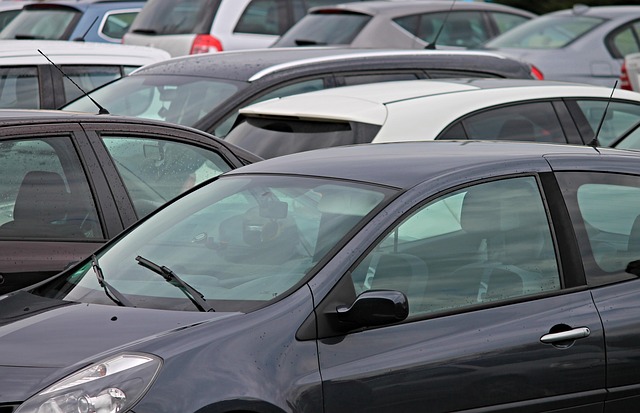 parking-lot-maintenance-640x480-36013489.jpeg