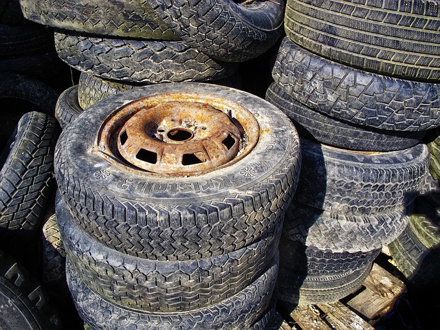 continuous-feed-disposal-640x480-29391294.jpeg