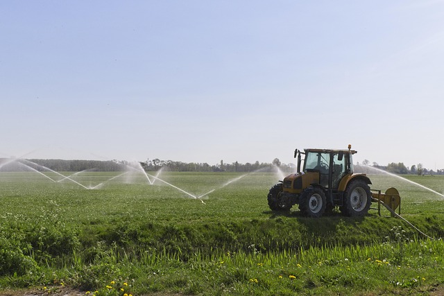 irrigation-leak-repair-640x480-12250699.jpeg