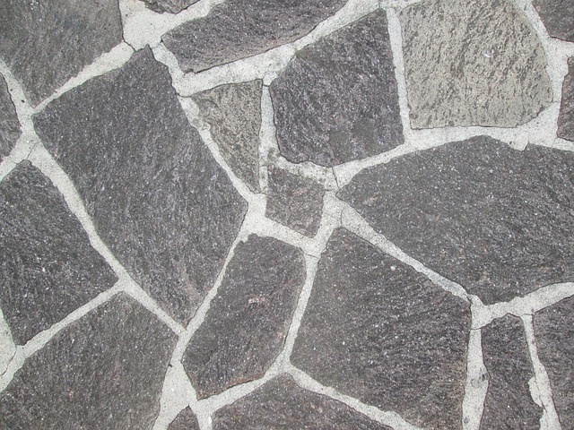 natural-stone-paving-640x480-43855954.jpeg