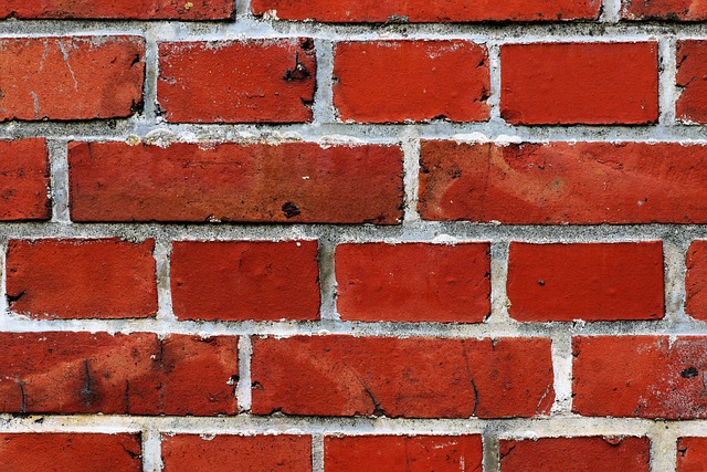wall-leak-repair-640x480-84729261.jpeg