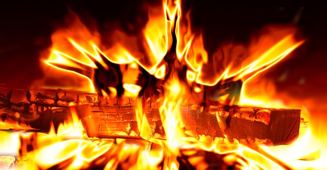 gas-fireplace-line-640x480-17880433.jpeg