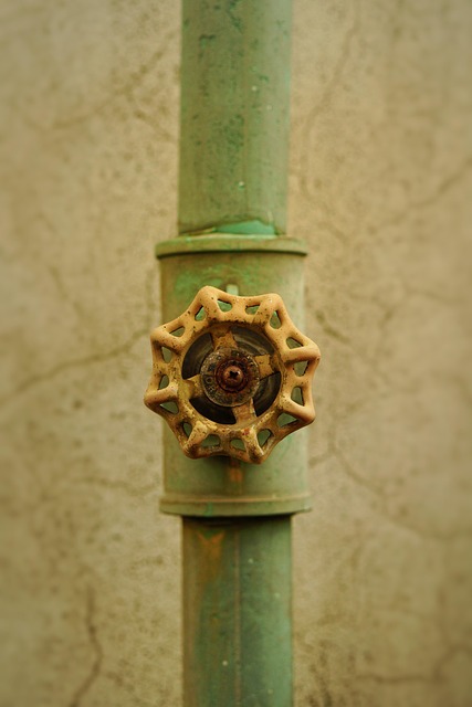 irrigation-leak-repair-640x480-32444785.jpeg