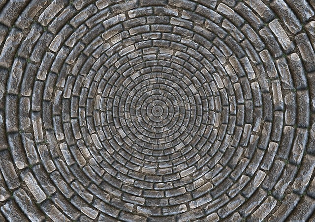 natural-stone-paving-640x480-78897766.jpeg