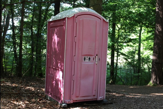 round toilet