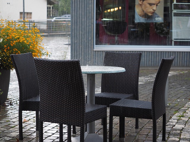 rain-shower-installation-640x480-15879759.jpeg
